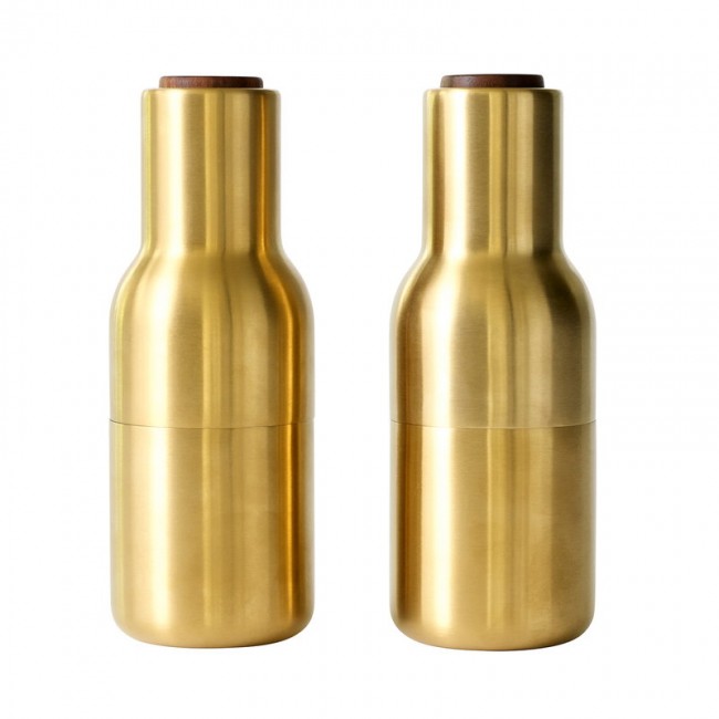 MENU Bottle Grinder 2 pcs 브러시 브라스 - 월넛 MENU Bottle Grinder  2 pcs  brushed brass - walnut 13898
