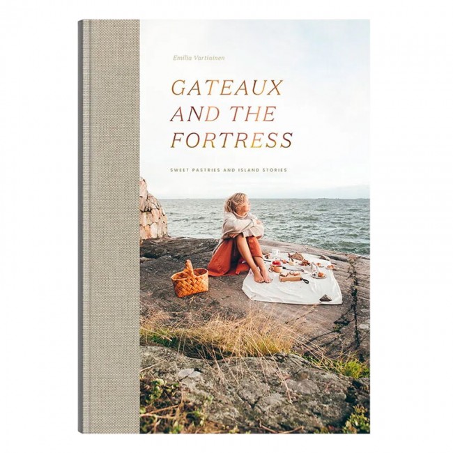 Cozy Publishing Gateaux and the Fortress - Sweet Pastries Island Stories CZ978-952-7381-64-9