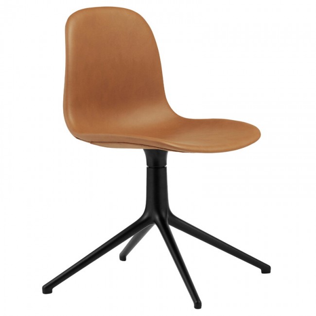 NORMANN COPENHAGEN 노만코펜하겐 Form Swivel 4L 의자 블랙 - brandy leather Ultra NC1351025-41574