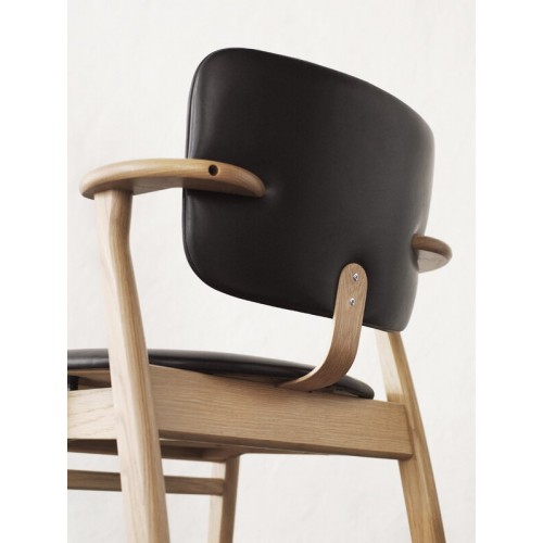ARTEK 도무스 체어 래커 oak - 블랙 래더 Artek Domus chair  lacquered oak - black leather 01835