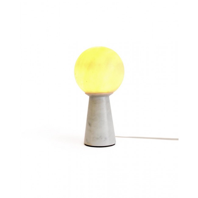피암 Handmade Conical Lamp with 스피어 in 화이트 카라라 마블 fro. 16181