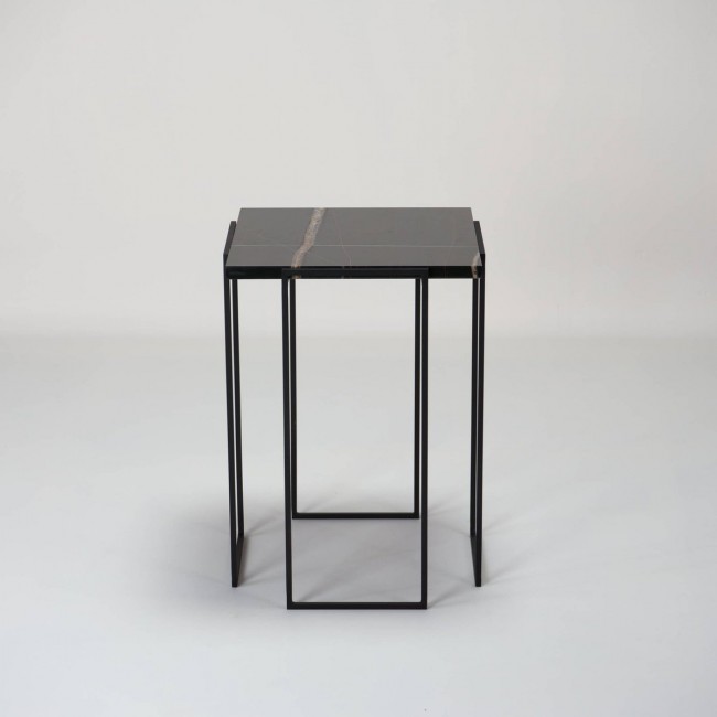 DFdesignlab Sahara Noir Kaus 사이드 테이블 by Nicola Di Froscia for 10399