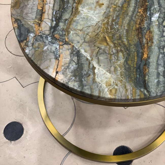 Casa Botelho Modern 디아나 Round 커피 테이블 with 브라스 Tint & Marble by 09475