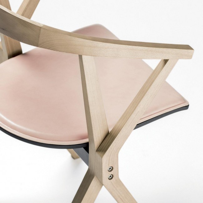 비디 바르셀로나 디자인 B 체어 의자 in 레더 Upholstery by Konstantin Grcic for BD 02599
