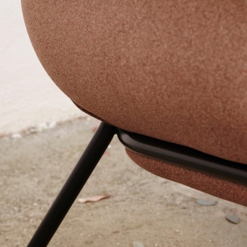 비디 바르셀로나 디자인 패브릭 Upholstered and Iron Grasso 암체어 팔걸이 의자 by Stephen Burks 01705