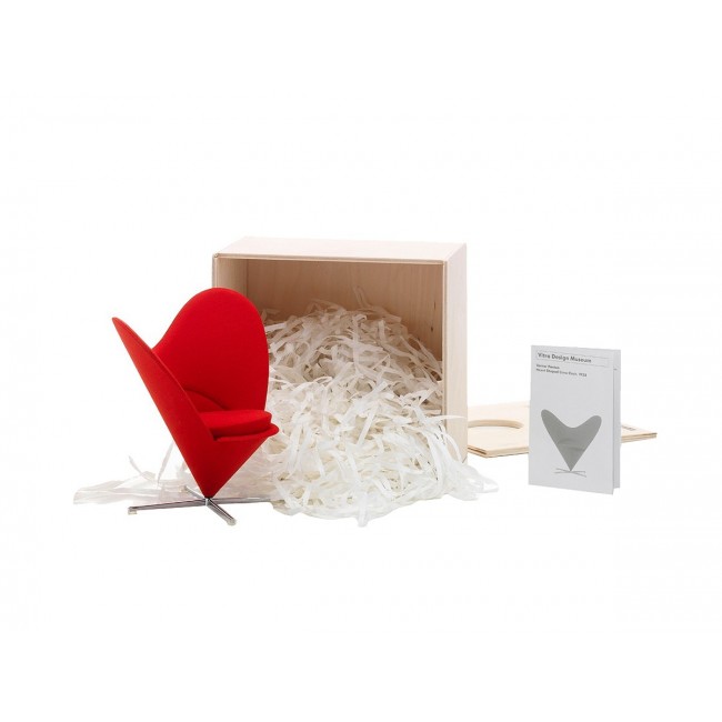 비트라 Miniature Heart-Shaped Cone 체어 의자 Vitra Chair 04685